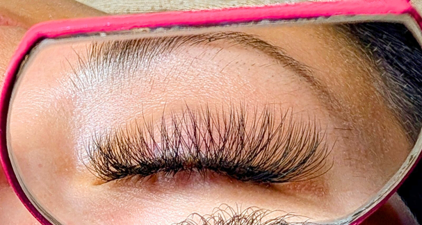 Hybrid lash extensions at Lotus Bloom